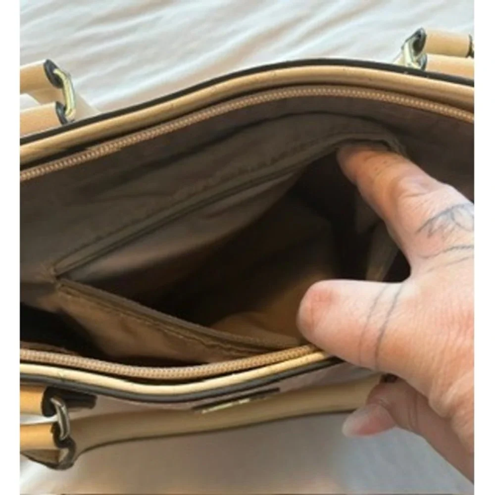 Anne Klein anne klein